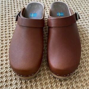 NWT Made in Sweden Leather Clogs.
